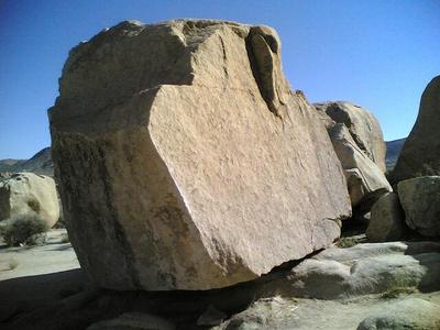 JBMFPのPenny Pincherのある岩。でかいっす。